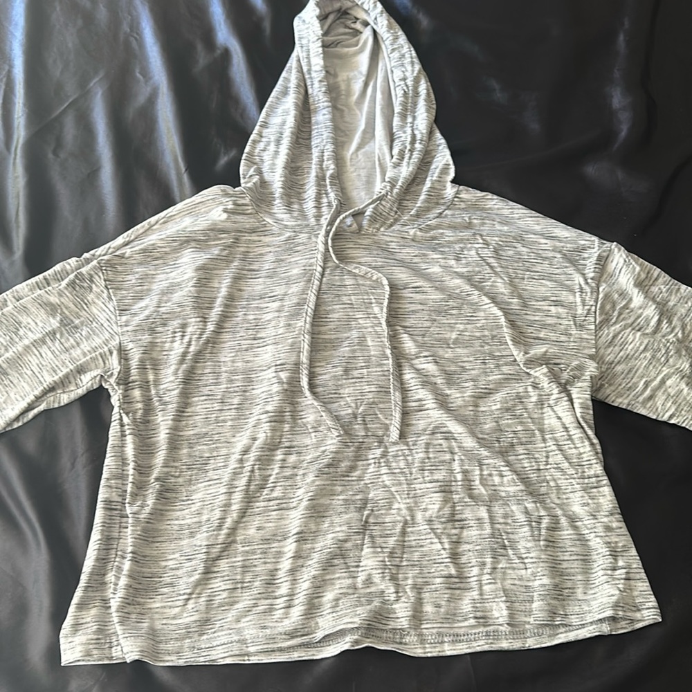 cropped grey and white thin hoodie